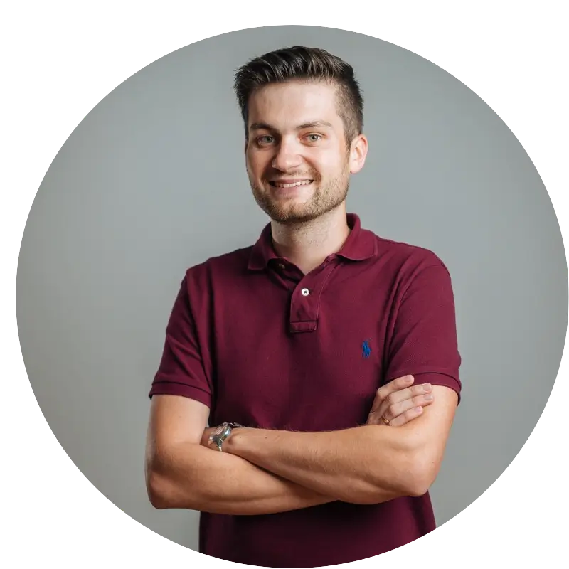 Porträt von Tobias Reicheneder, Geschäftsführer der Partivo GmbH in Wielenbach, mit Erfahrung im Automotive Aftermarket